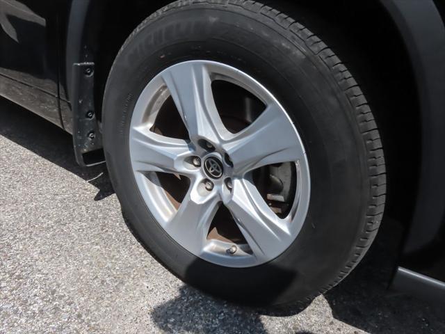 used 2023 Toyota Highlander car, priced at $34,251