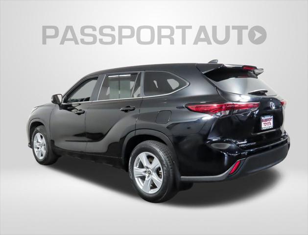 used 2023 Toyota Highlander car, priced at $34,000