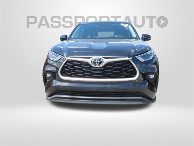 used 2023 Toyota Highlander car, priced at $34,251