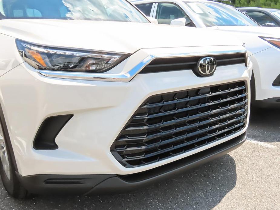 new 2024 Toyota Grand Highlander Hybrid car, priced at $48,878