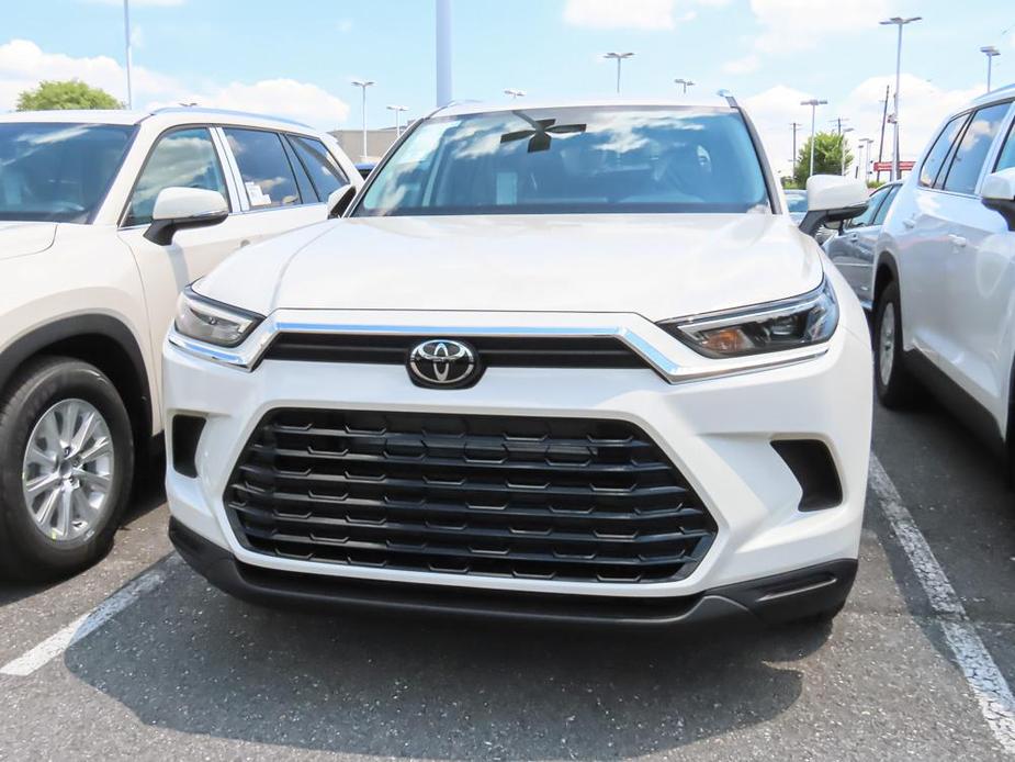 new 2024 Toyota Grand Highlander Hybrid car, priced at $48,878