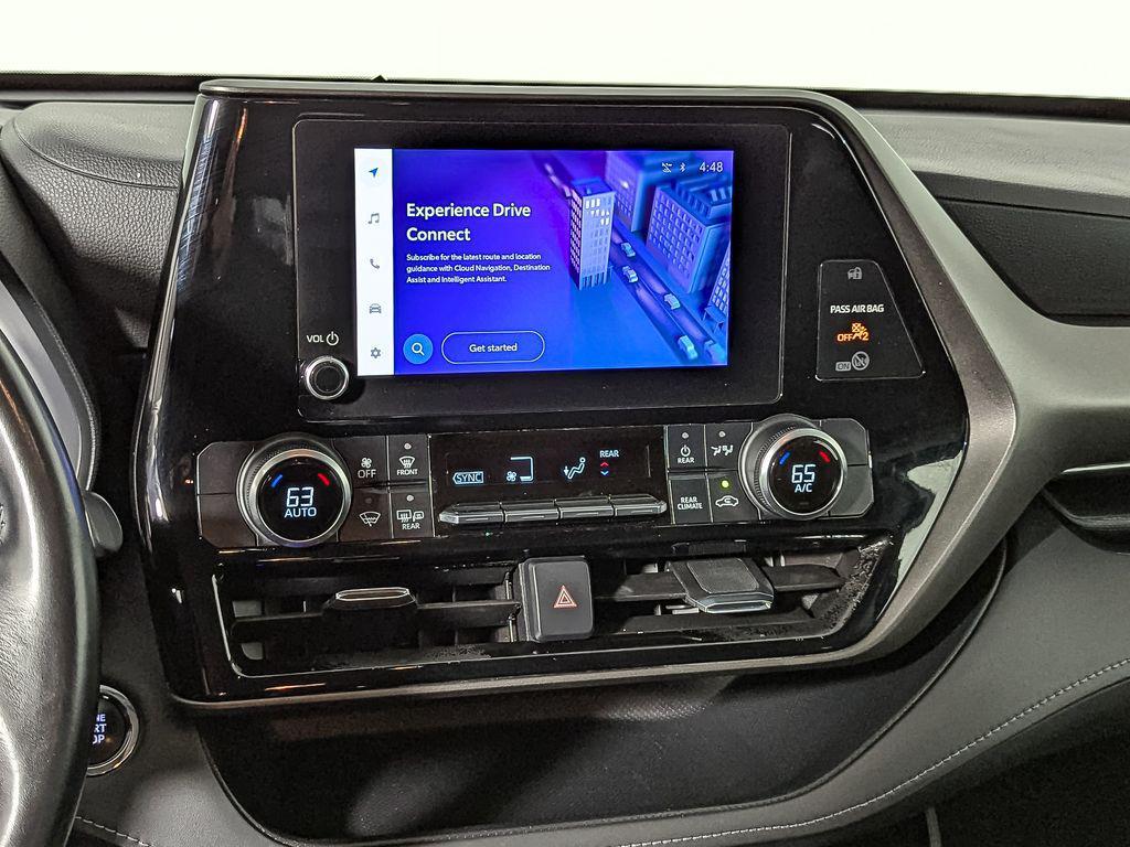 used 2023 Toyota Highlander car, priced at $33,234