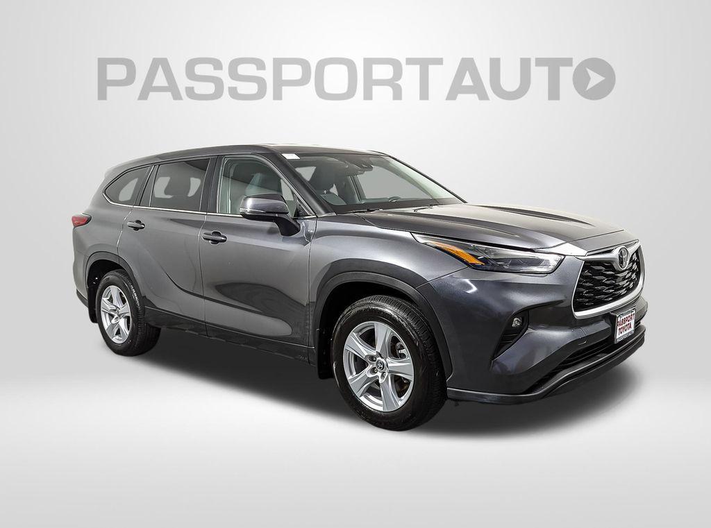 used 2023 Toyota Highlander car, priced at $33,234