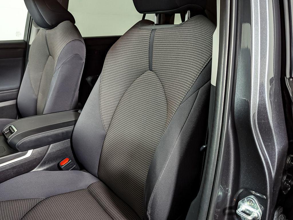used 2023 Toyota Highlander car, priced at $33,234