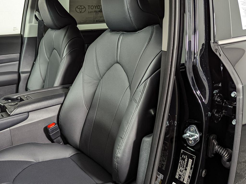 new 2025 Toyota Grand Highlander car, priced at $51,333
