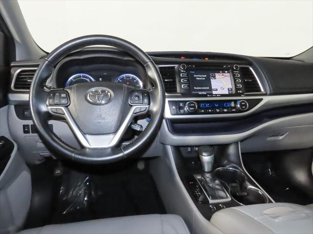 used 2018 Toyota Highlander Hybrid car, priced at $26,556