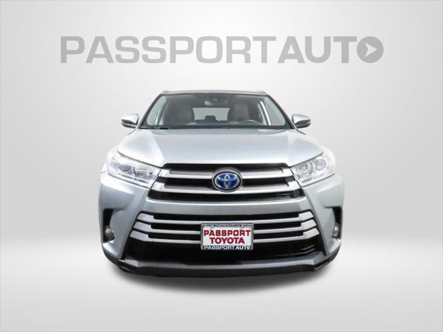 used 2018 Toyota Highlander Hybrid car, priced at $26,556