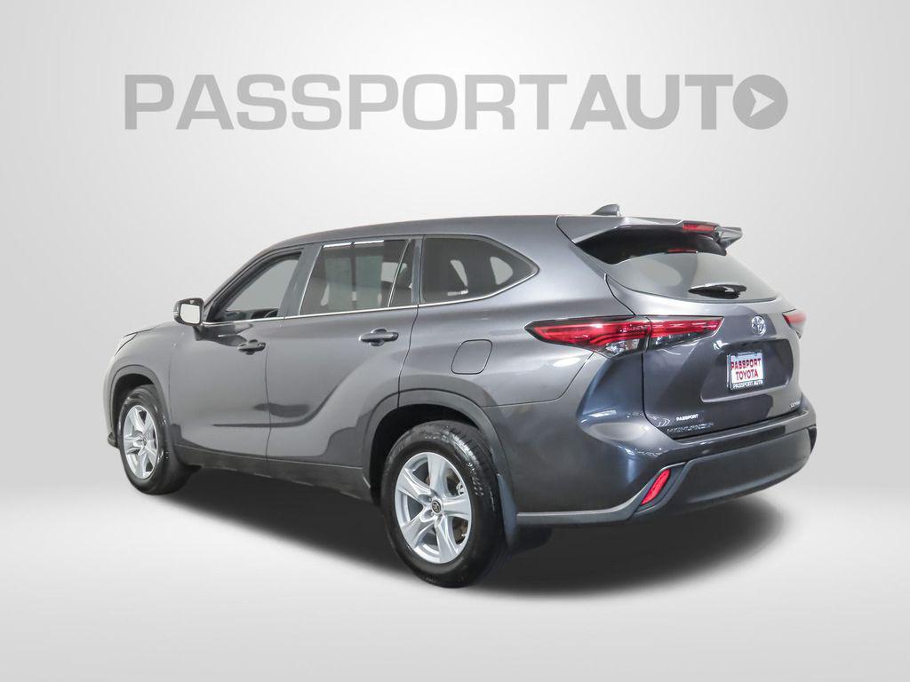 used 2023 Toyota Highlander car, priced at $32,990