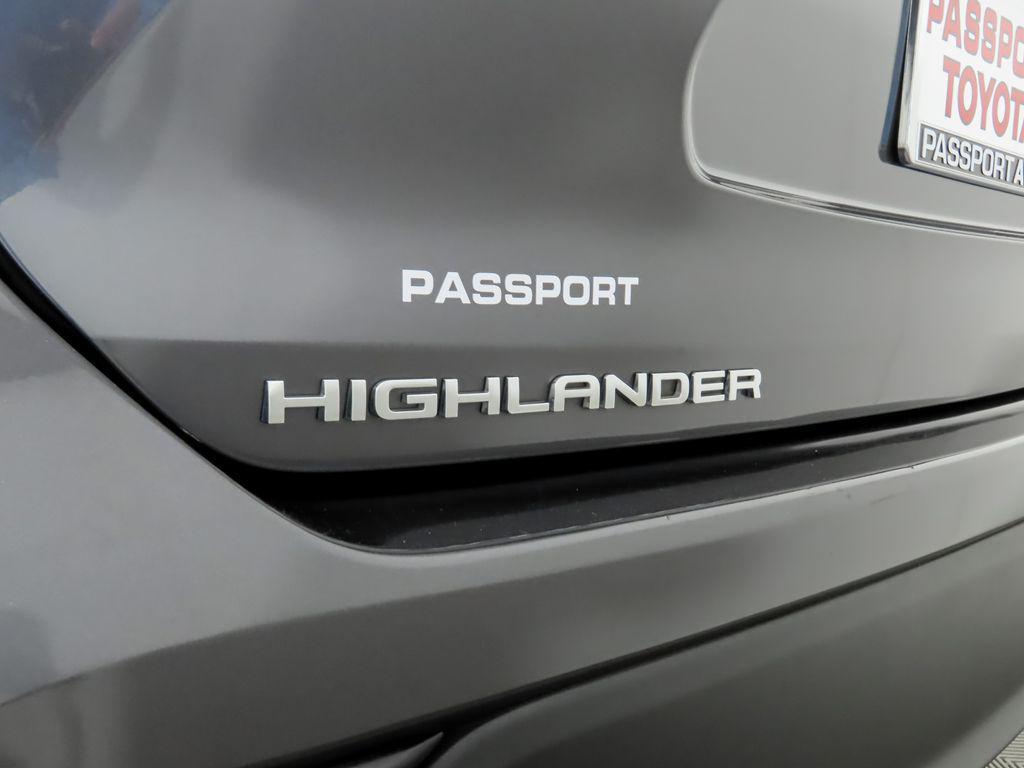 used 2023 Toyota Highlander car, priced at $32,990