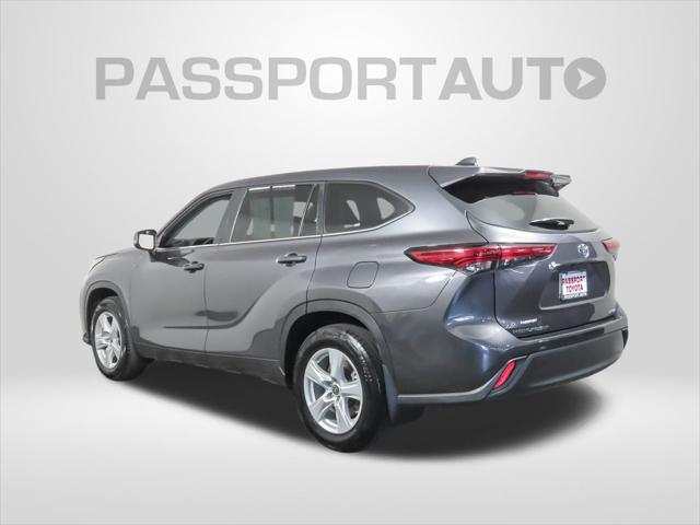 used 2023 Toyota Highlander car, priced at $33,900