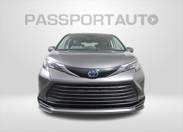 used 2023 Toyota Sienna car, priced at $34,894