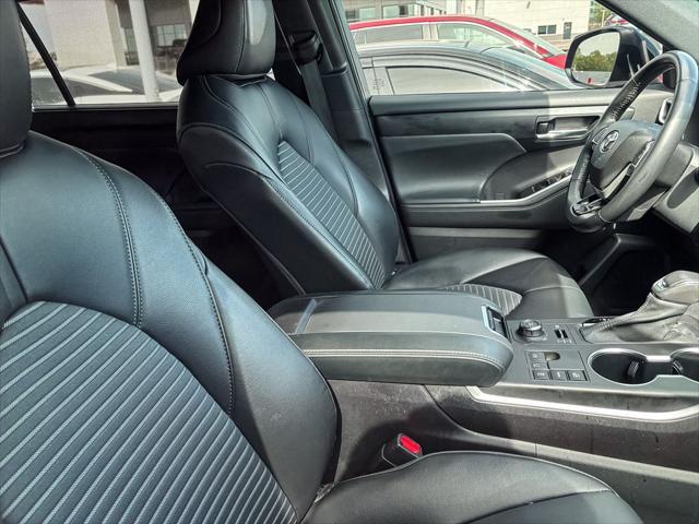used 2023 Toyota Highlander car, priced at $41,400
