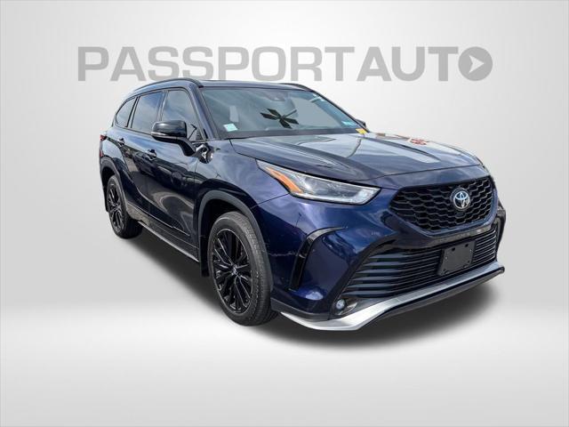used 2023 Toyota Highlander car, priced at $41,400