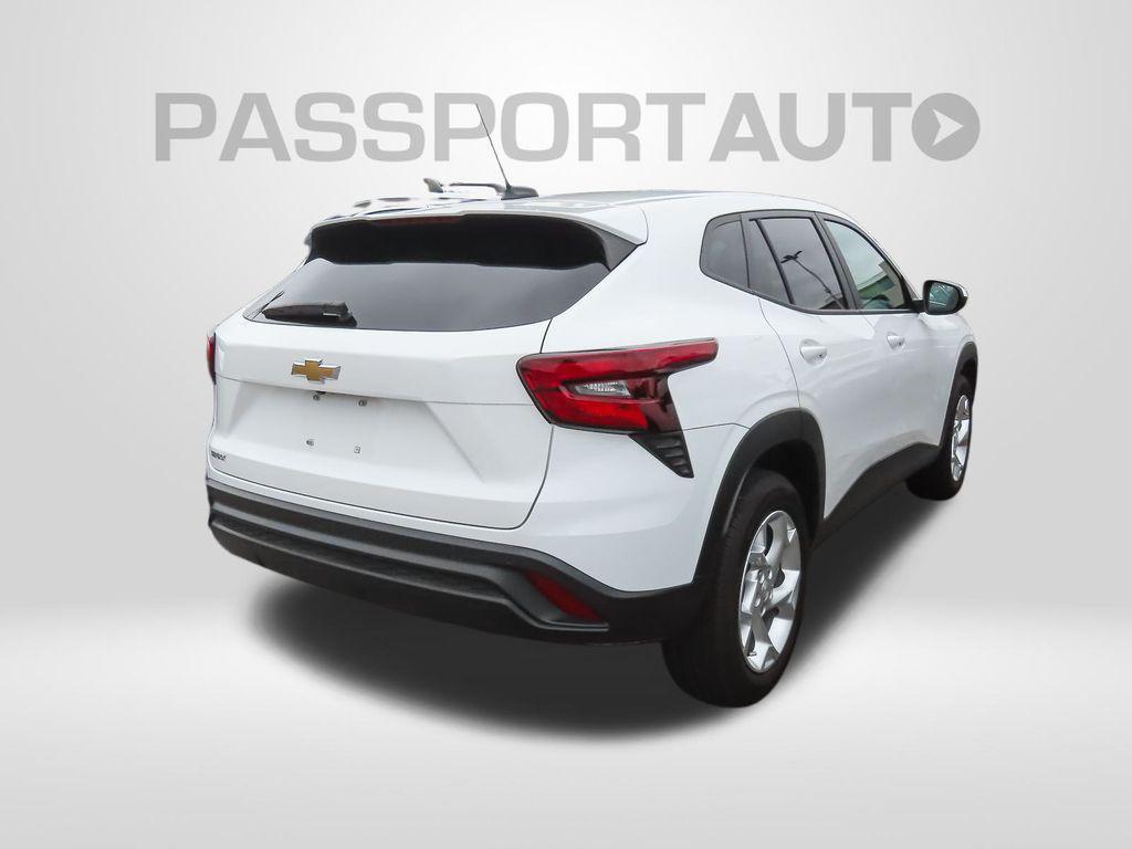 used 2024 Chevrolet Trax car, priced at $20,751