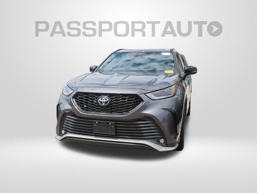 used 2023 Toyota Highlander car, priced at $39,894