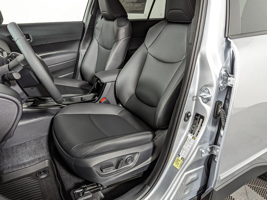new 2025 Toyota Corolla Cross car, priced at $32,724
