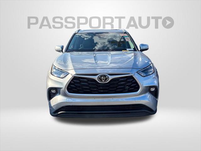 used 2022 Toyota Highlander car, priced at $38,933