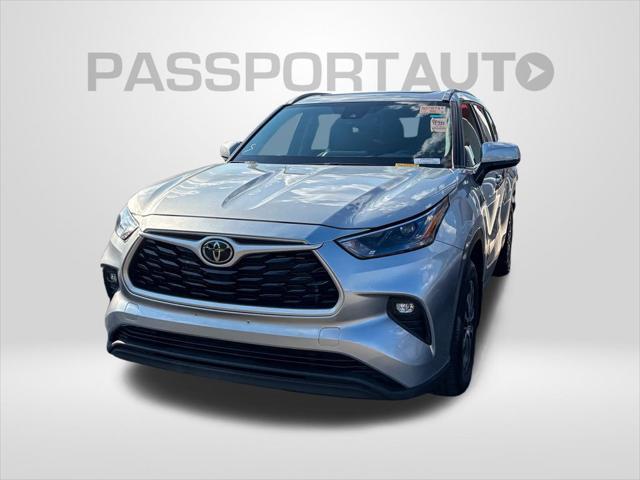 used 2022 Toyota Highlander car, priced at $38,933