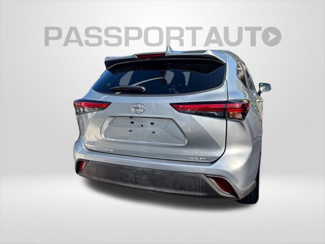 used 2022 Toyota Highlander car, priced at $38,933