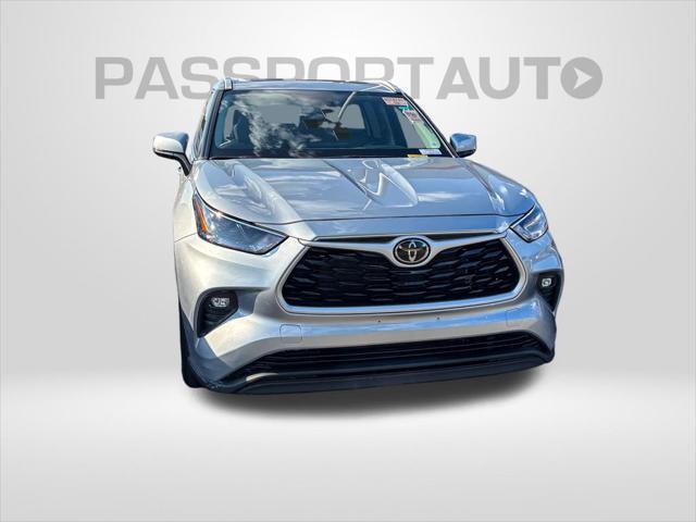 used 2022 Toyota Highlander car, priced at $38,933