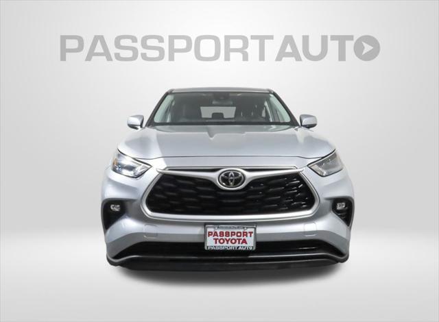 used 2023 Toyota Highlander car, priced at $34,500