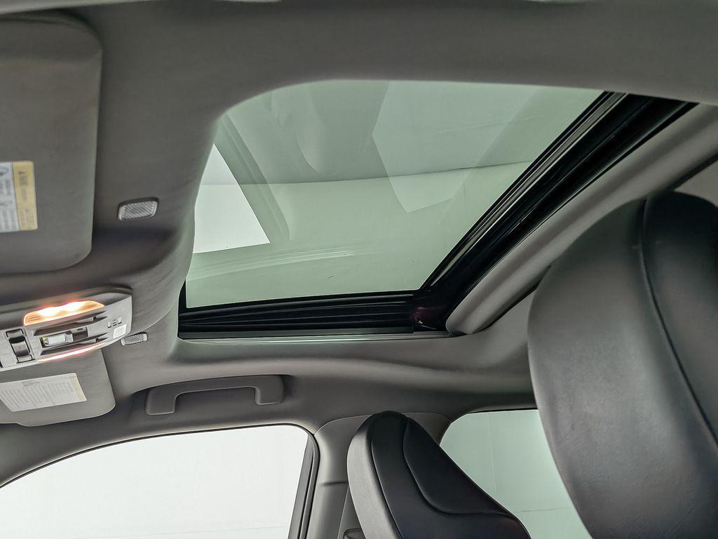 used 2023 Toyota Highlander Hybrid car, priced at $40,000