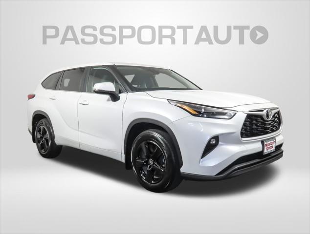 used 2023 Toyota Highlander car, priced at $34,266