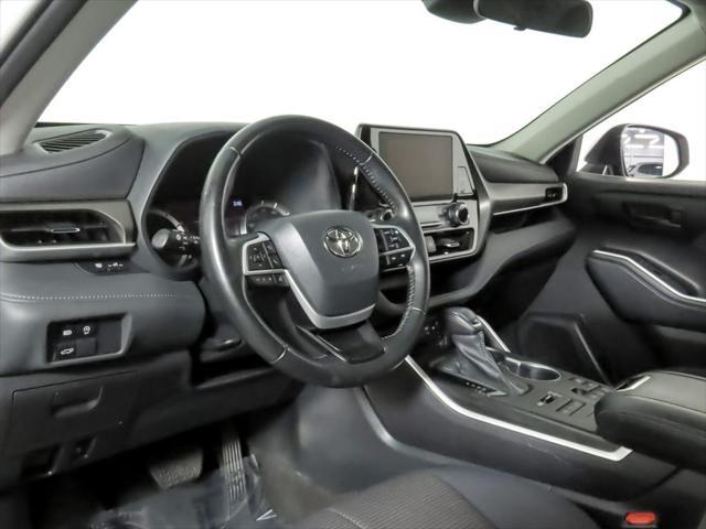 used 2023 Toyota Highlander car, priced at $34,687
