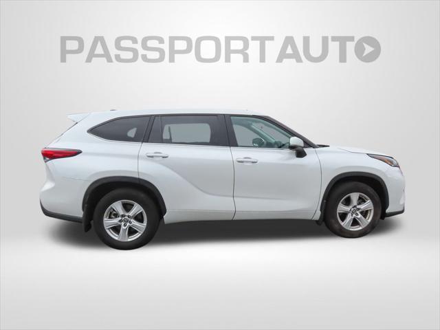 used 2023 Toyota Highlander car, priced at $35,423