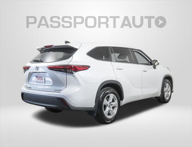 used 2023 Toyota Highlander car, priced at $34,687
