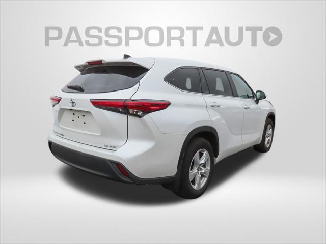 used 2023 Toyota Highlander car, priced at $35,423