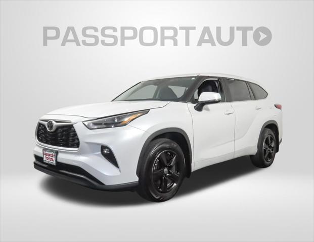 used 2023 Toyota Highlander car, priced at $34,687