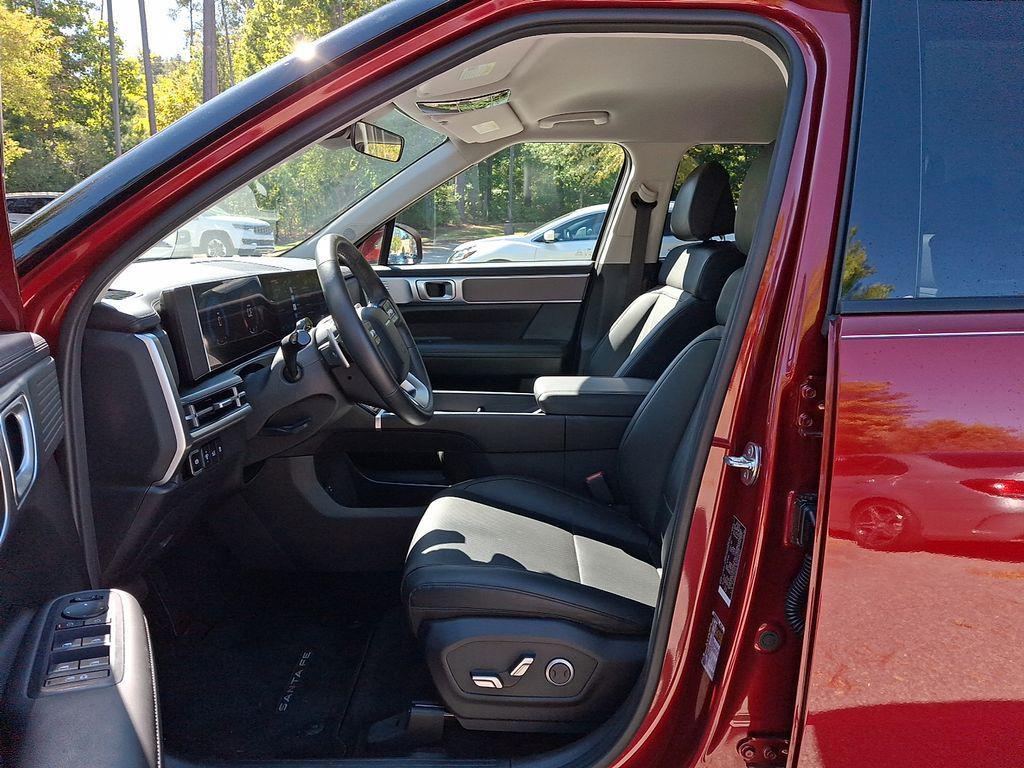 used 2024 Hyundai Santa Fe car, priced at $28,367