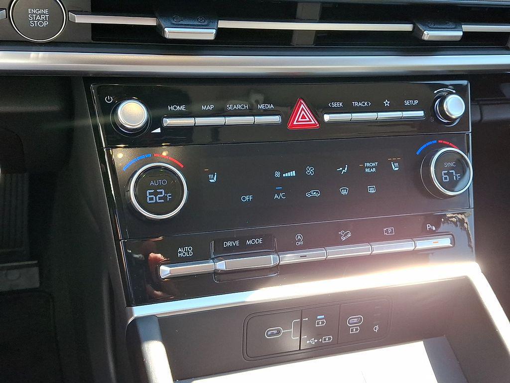 used 2024 Hyundai Santa Fe car, priced at $28,367