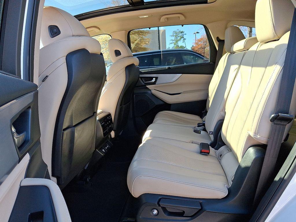 used 2023 Acura MDX car, priced at $38,299