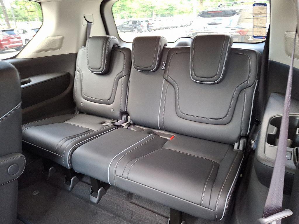 new 2025 INFINITI QX80 car, priced at $81,999