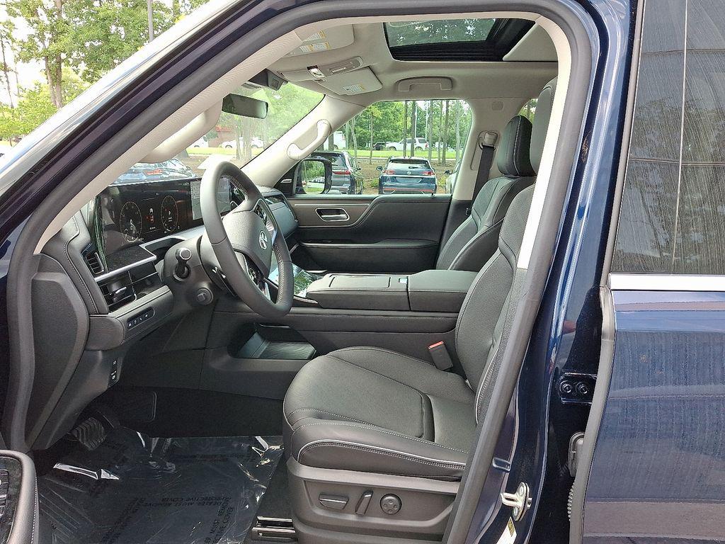 new 2025 INFINITI QX80 car, priced at $81,999