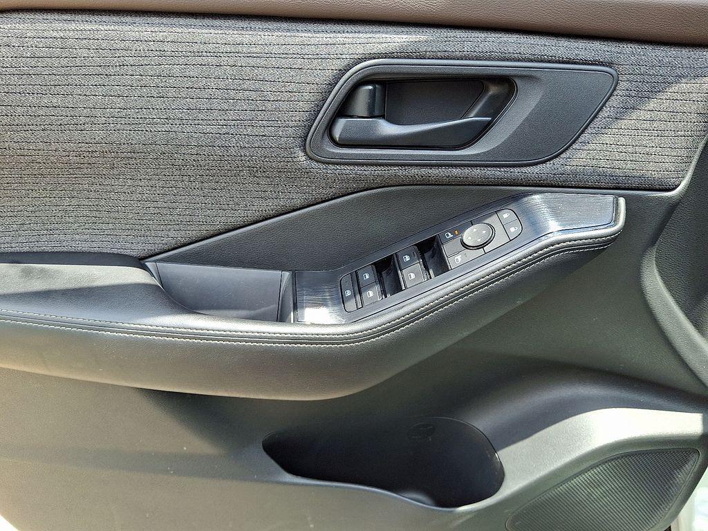 used 2022 Nissan Rogue car, priced at $19,220