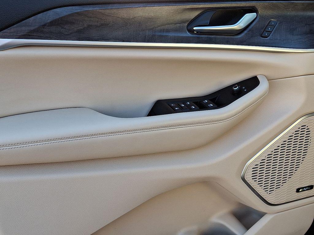 used 2023 Jeep Grand Cherokee L car, priced at $30,999