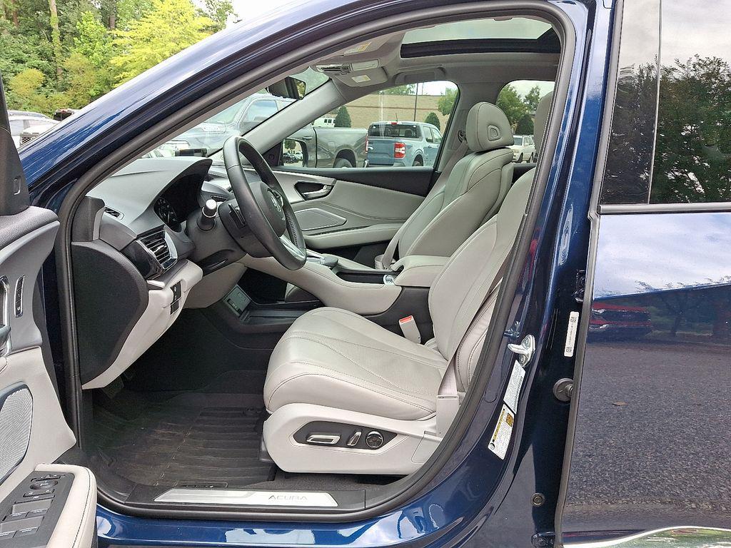 used 2023 Acura RDX car, priced at $35,118