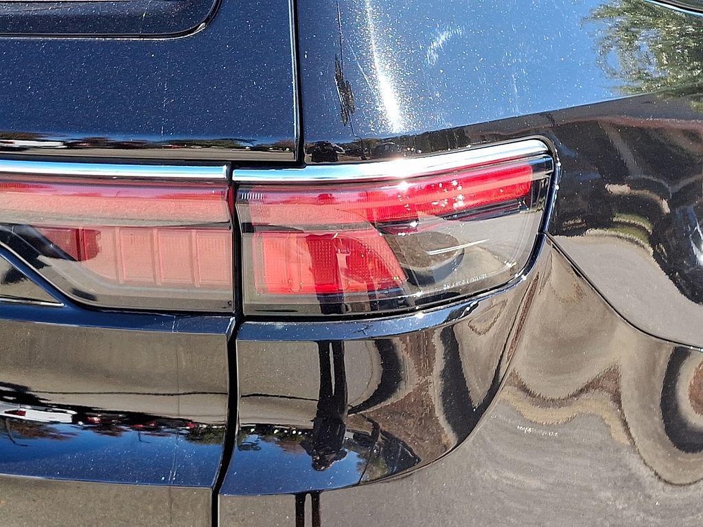 used 2022 Jeep Wagoneer car, priced at $38,708