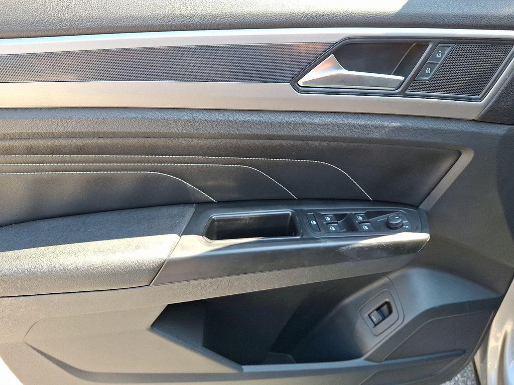 used 2020 Volkswagen Atlas Cross Sport car, priced at $21,999