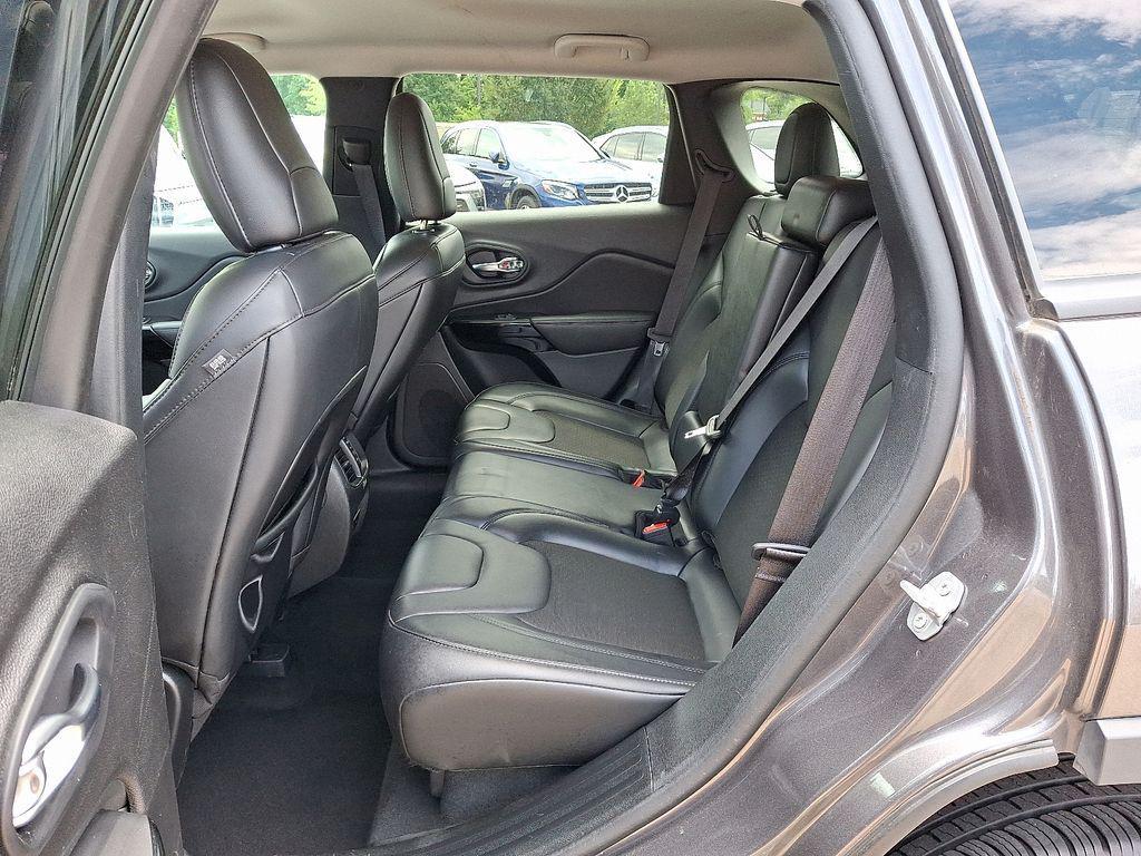 used 2020 Jeep Cherokee car, priced at $19,385