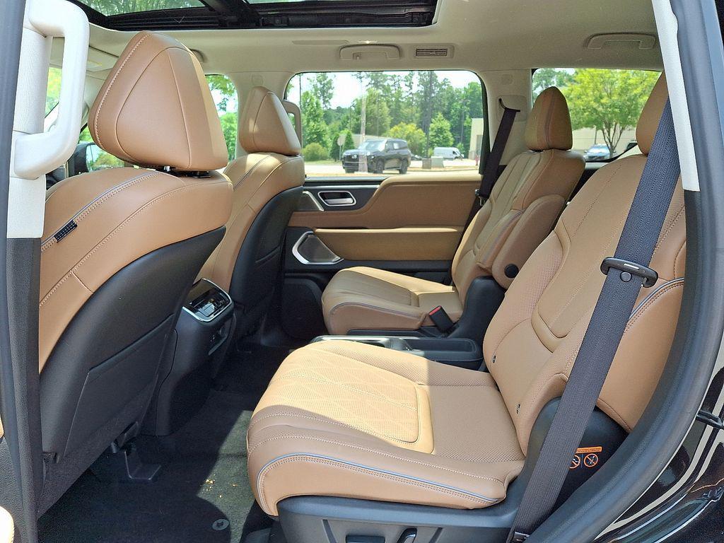 new 2025 INFINITI QX80 car, priced at $94,941