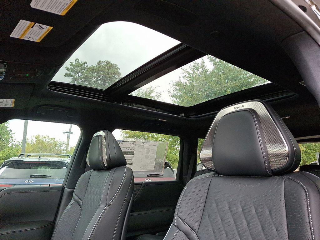 new 2026 INFINITI QX80 car