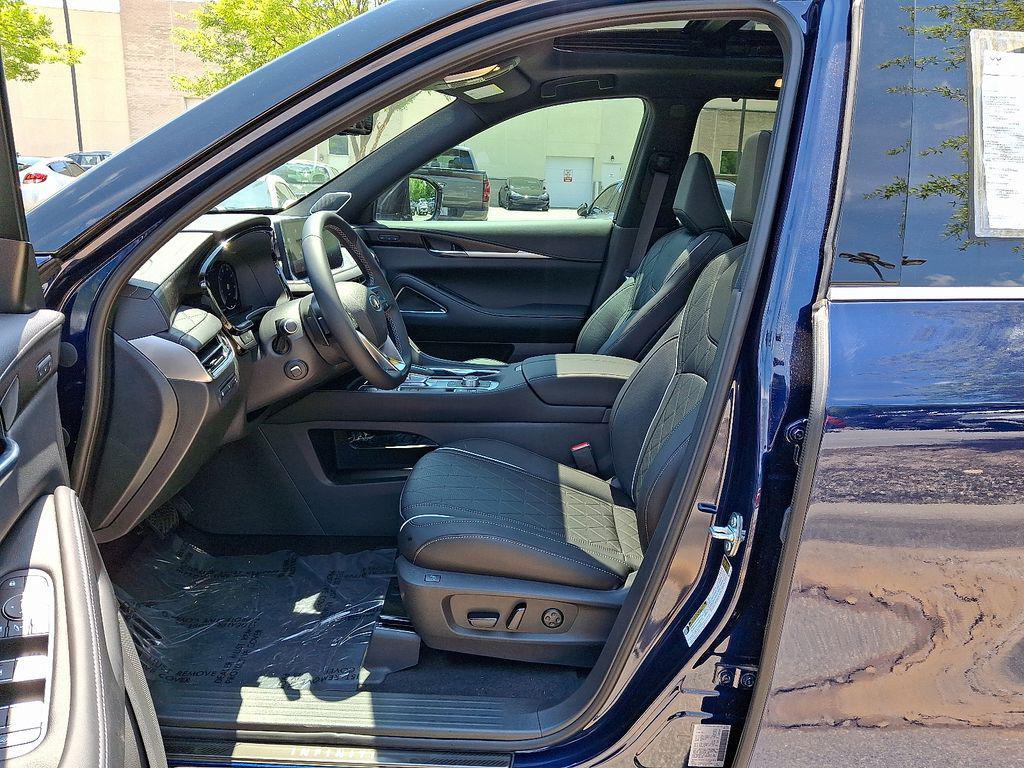 new 2025 INFINITI QX60 car, priced at $66,501