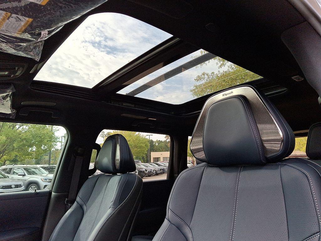 new 2026 INFINITI QX80 car