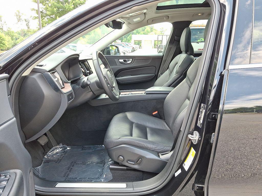 used 2023 Volvo XC60 car, priced at $32,215