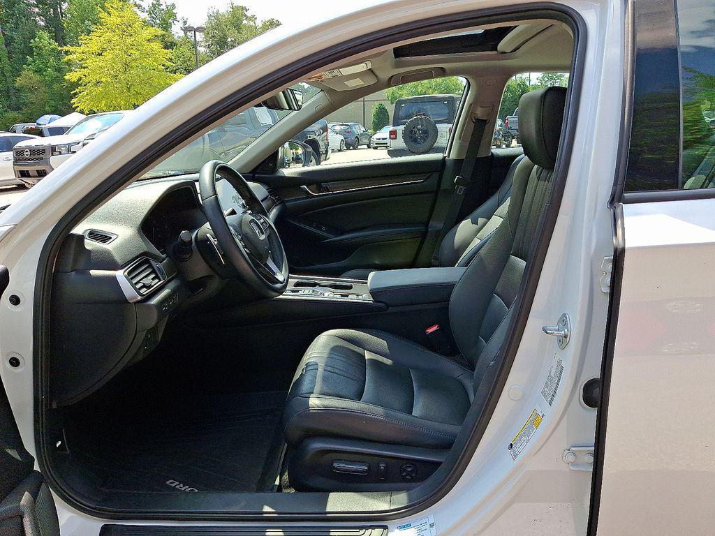 used 2021 Honda Accord Hybrid car, priced at $26,986