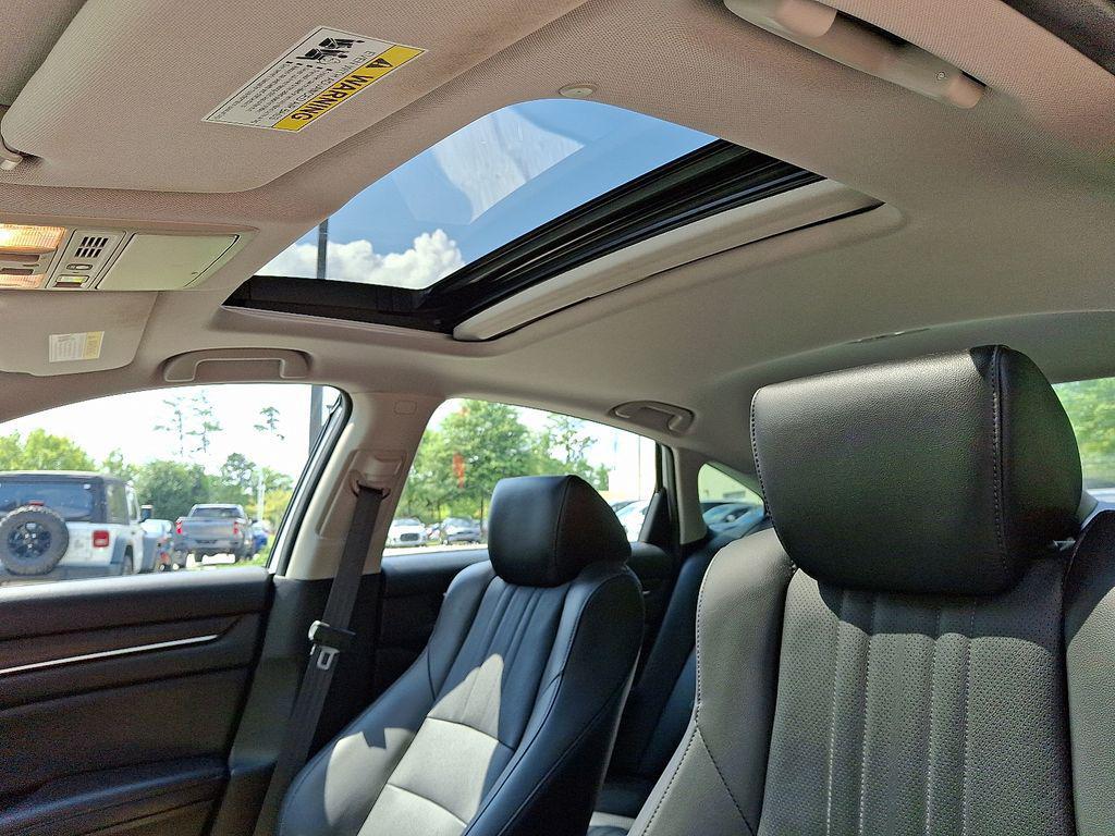 used 2021 Honda Accord Hybrid car, priced at $26,986